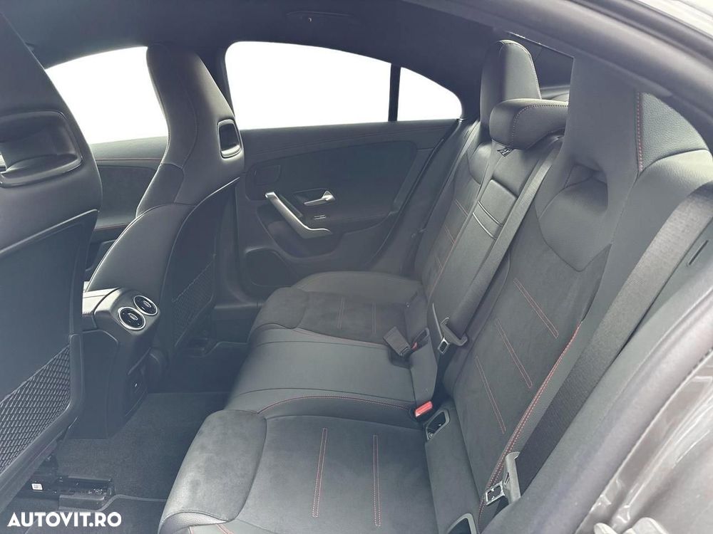 Mercedes-Benz CLA 200 MHEV Coupe - 11