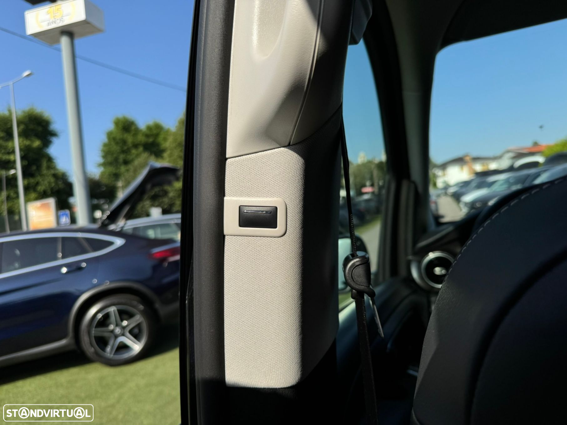 Mercedes-Benz V 300 d Longo Avantgarde - 17