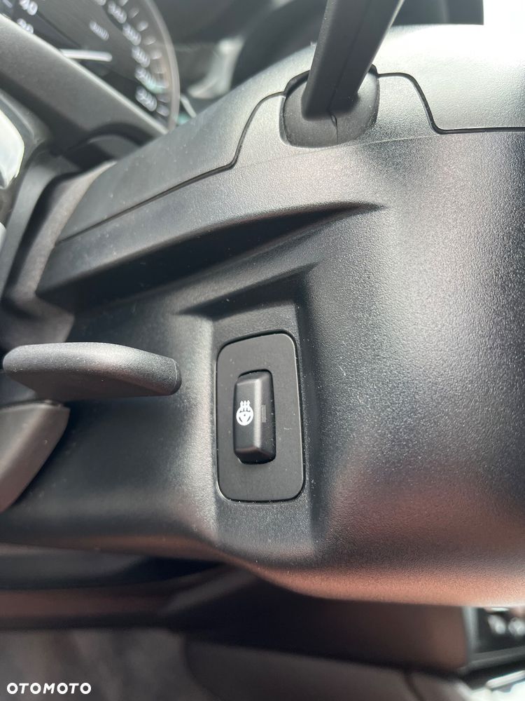 BMW Seria 5 525d xDrive Sport-Aut - 21