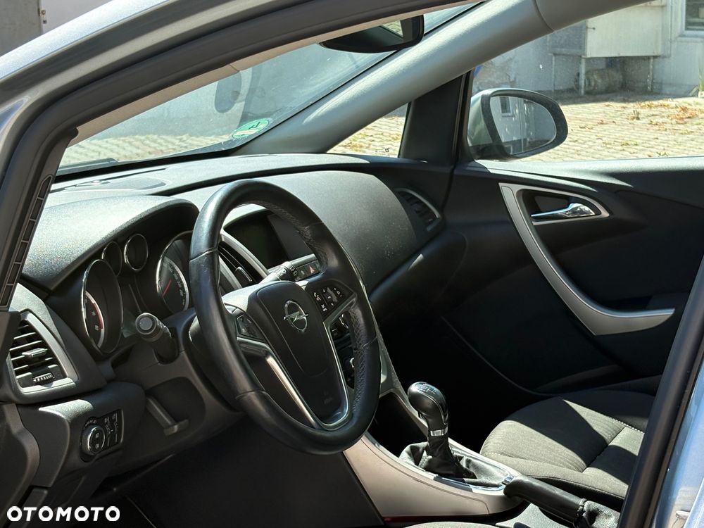 Opel Astra 1.4 Turbo Color Edition - 12
