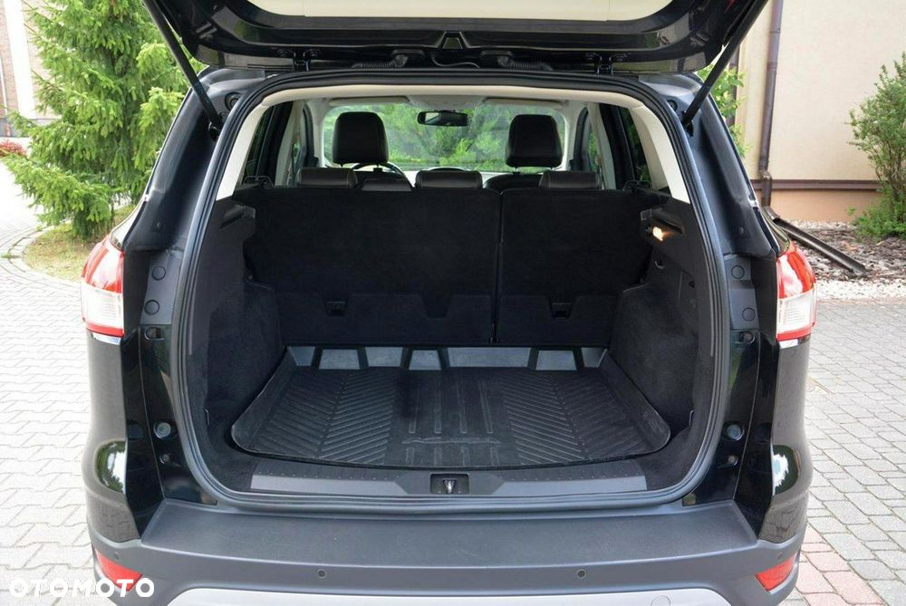 Ford Kuga 2.0 TDCi FWD Titanium - 33