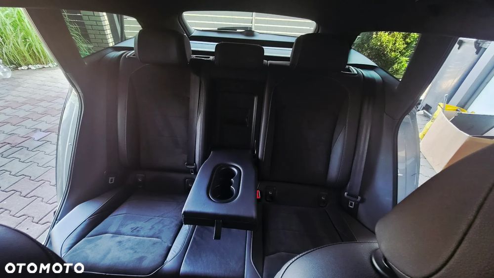 Volkswagen Arteon 2.0 TDI 4Motion R-Line DSG - 12