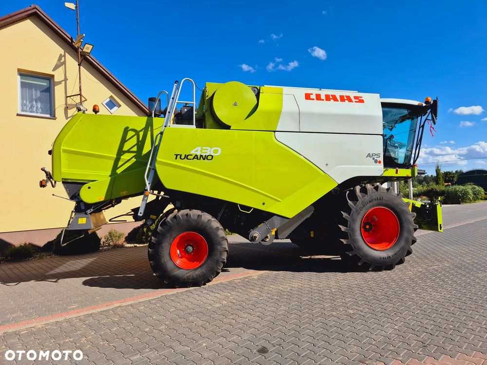 Claas TUCANO 430 420 320 440 Medion 330 JOHN DEERE New Holland - 17