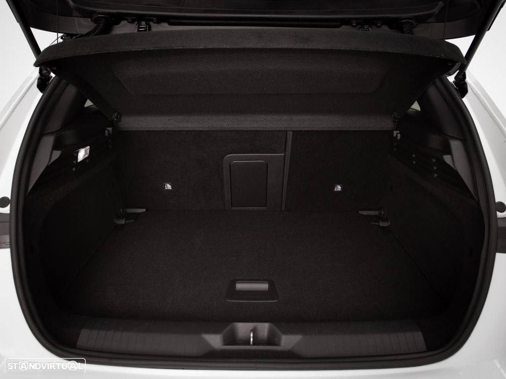 Opel Astra 1.2 T Elegance Aut. - 12