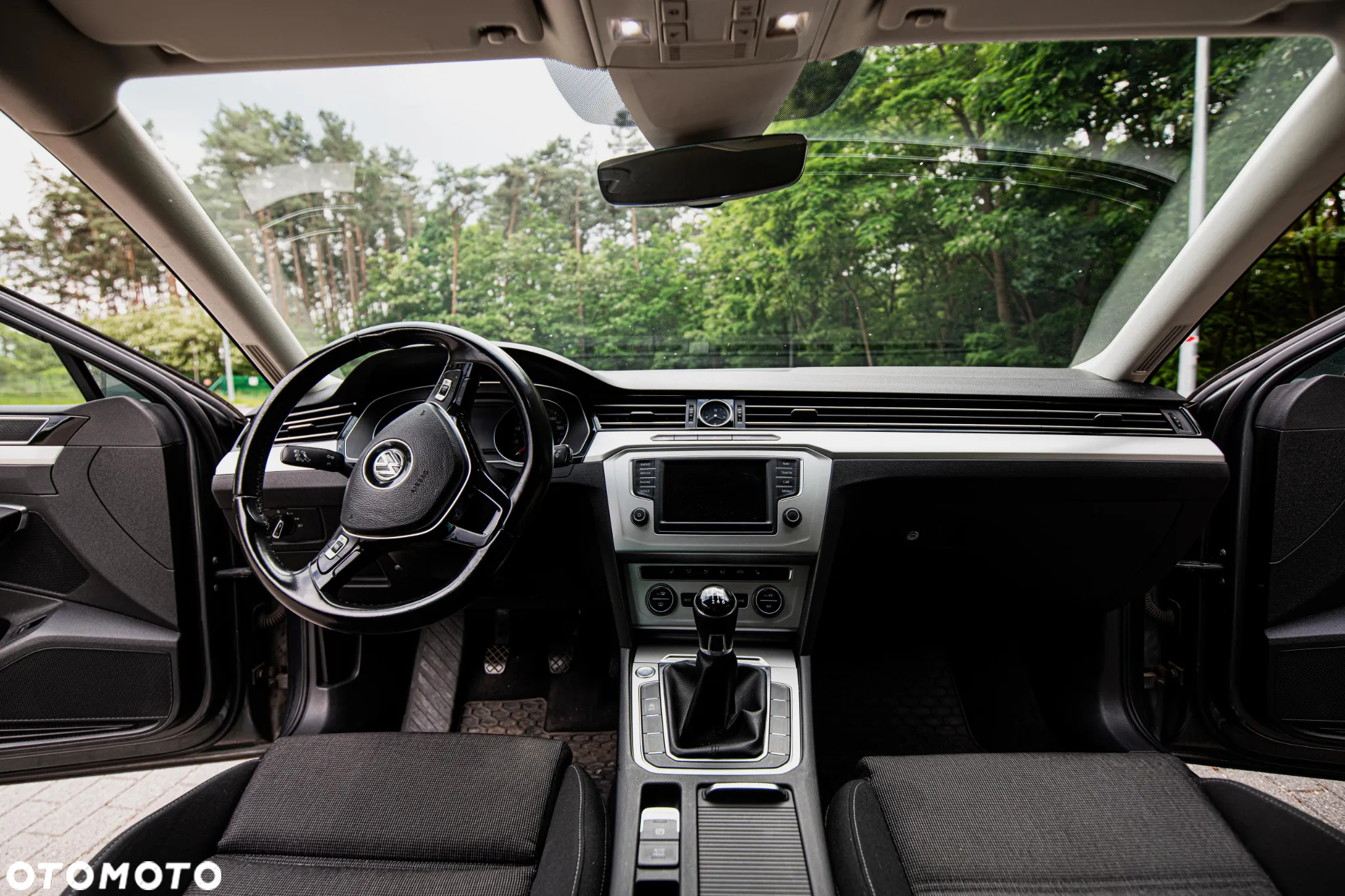 Volkswagen Passat - 9