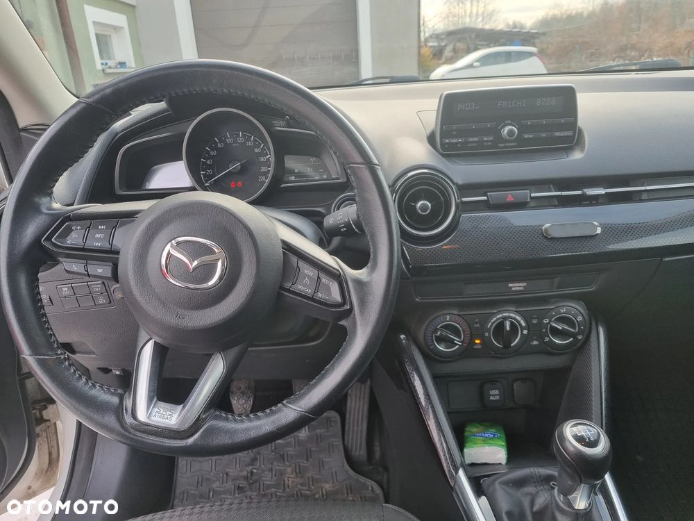 Mazda 2 - 16