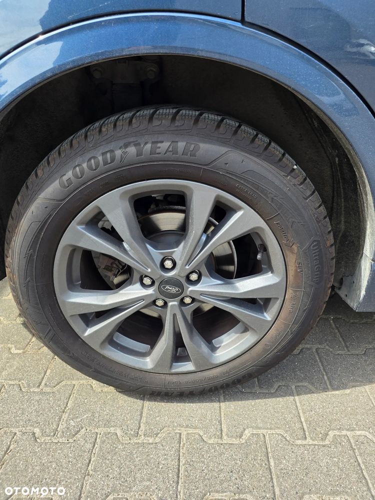 Ford Kuga 1.5 EcoBoost ST-LINE - 7