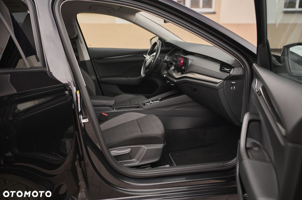 Skoda Octavia 2.0 TDI Ambition DSG - 24