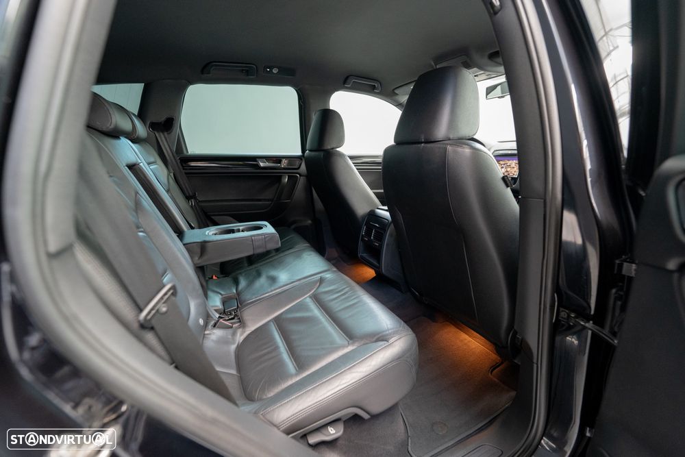VW Touareg 3.0 TDI V6 Top Tiptronic - 26