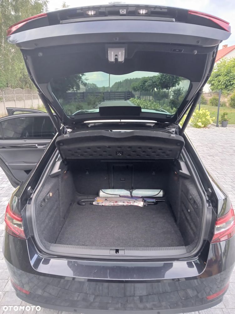 Skoda Superb 2.0 TDI DSG L&K - 15