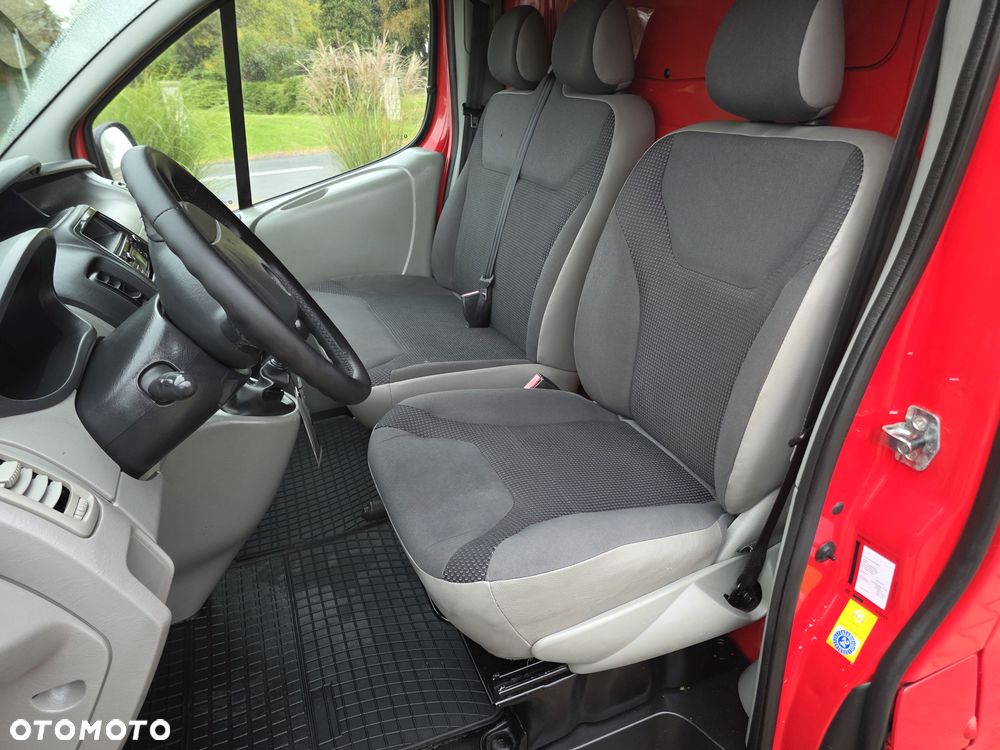 Opel Vivaro - 20
