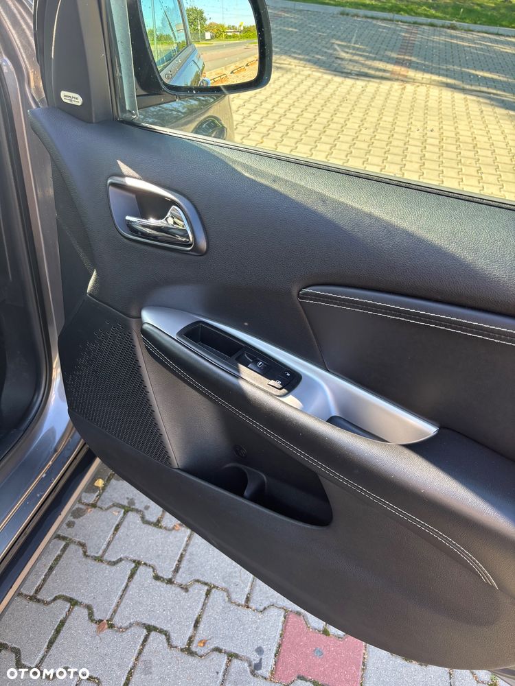 Fiat Freemont 2.0 Multijet Lounge AWD - 22
