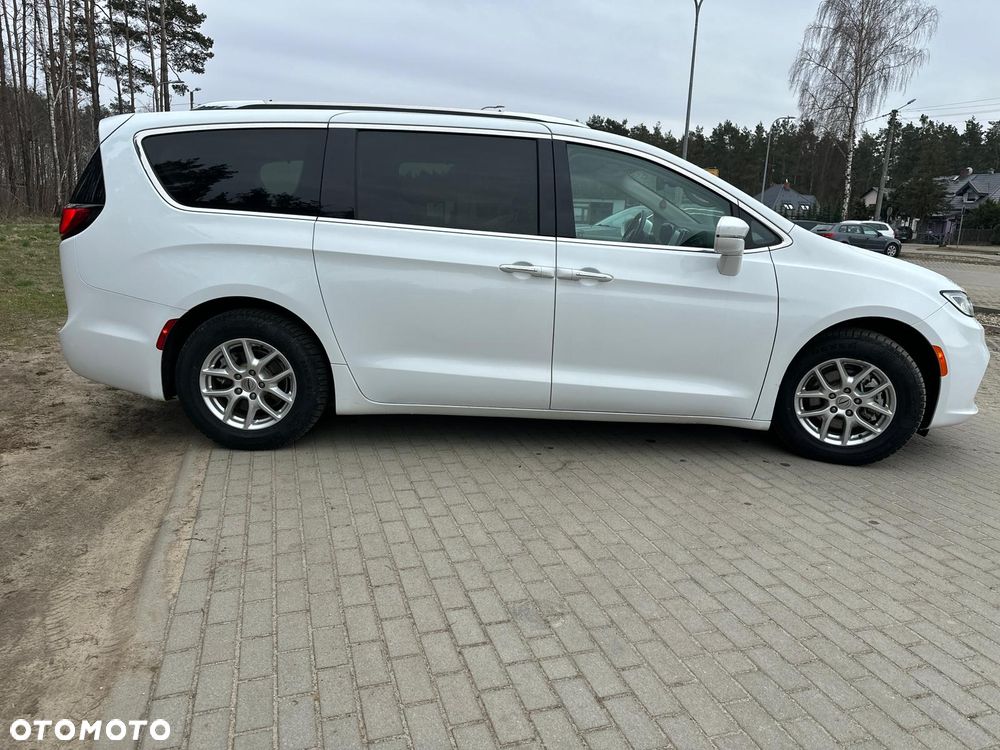 Chrysler Pacifica - 7