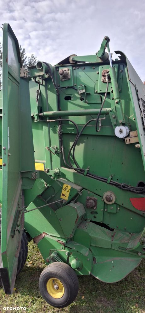 John Deere Prasa John 572 - 4