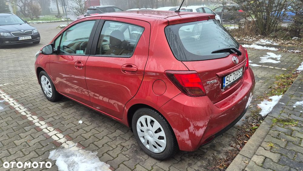 Toyota Yaris 1.33 Premium EU6 - 4