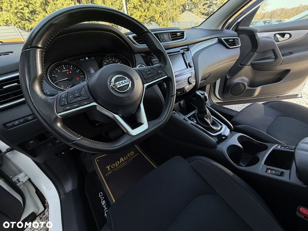 Nissan Qashqai 1.3 DIG-T N-Connecta DCT - 19