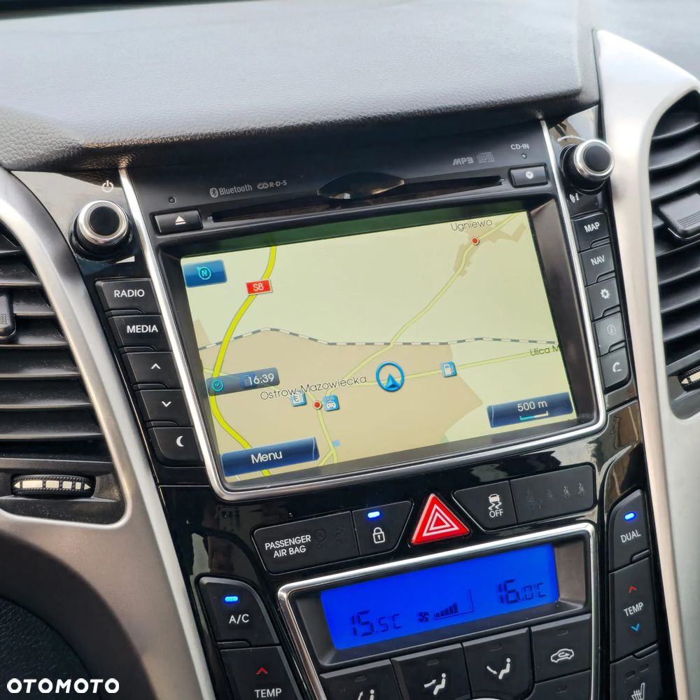 Hyundai i30 1.6 Automatik Style - 34