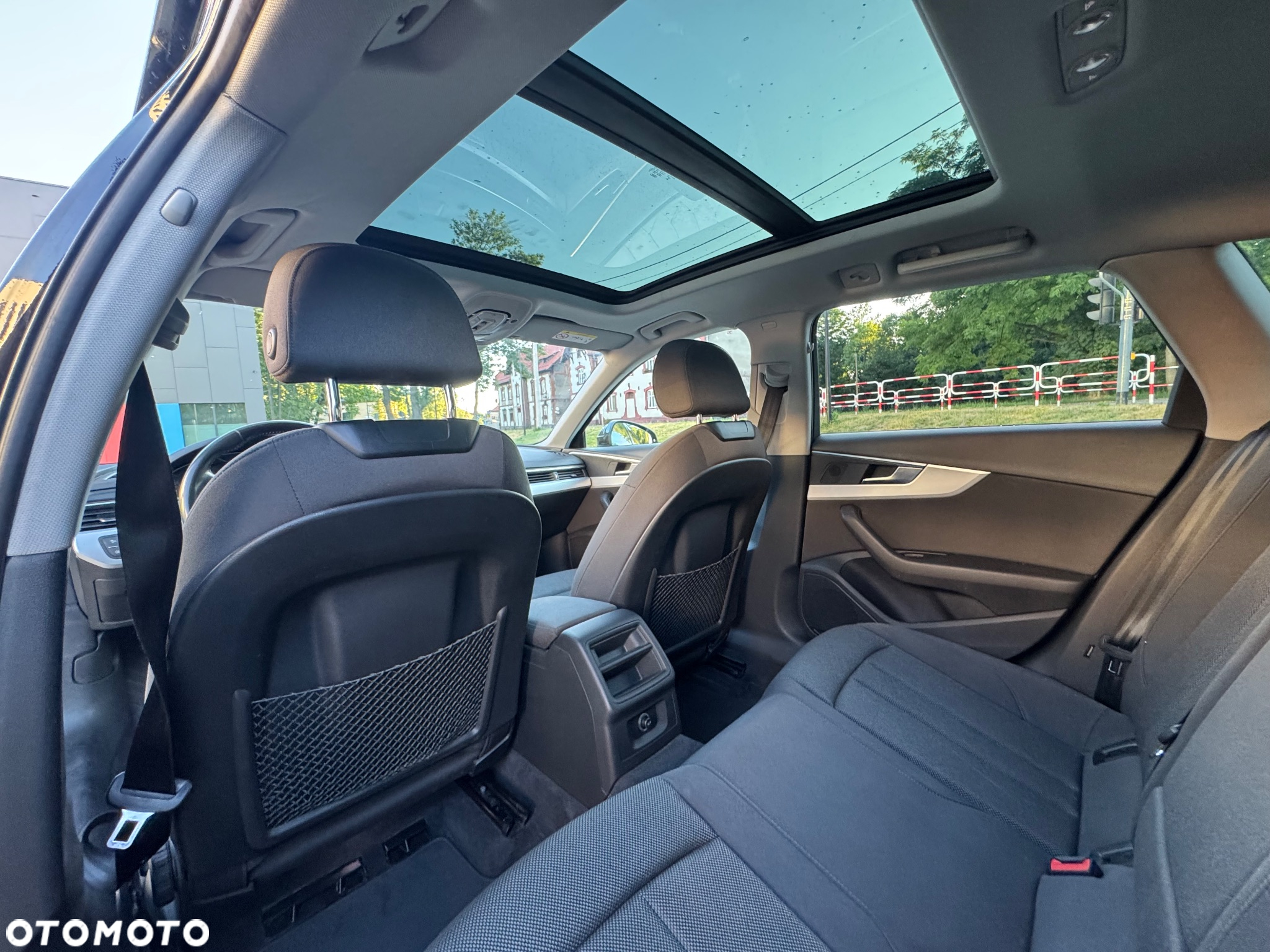 Audi A4 Avant 40 TDI quattro S tronic - 13