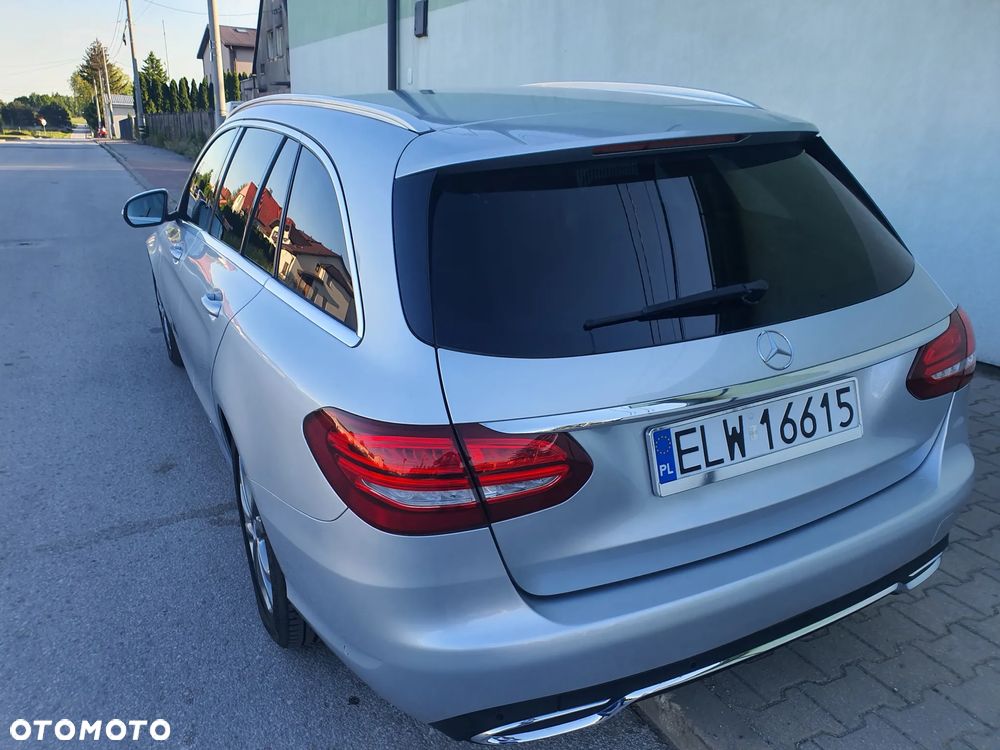 Mercedes-Benz Klasa C 180 T Avantgarde - 4