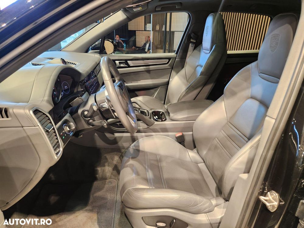 Porsche Cayenne E-Hybrid Tiptronic S - 24