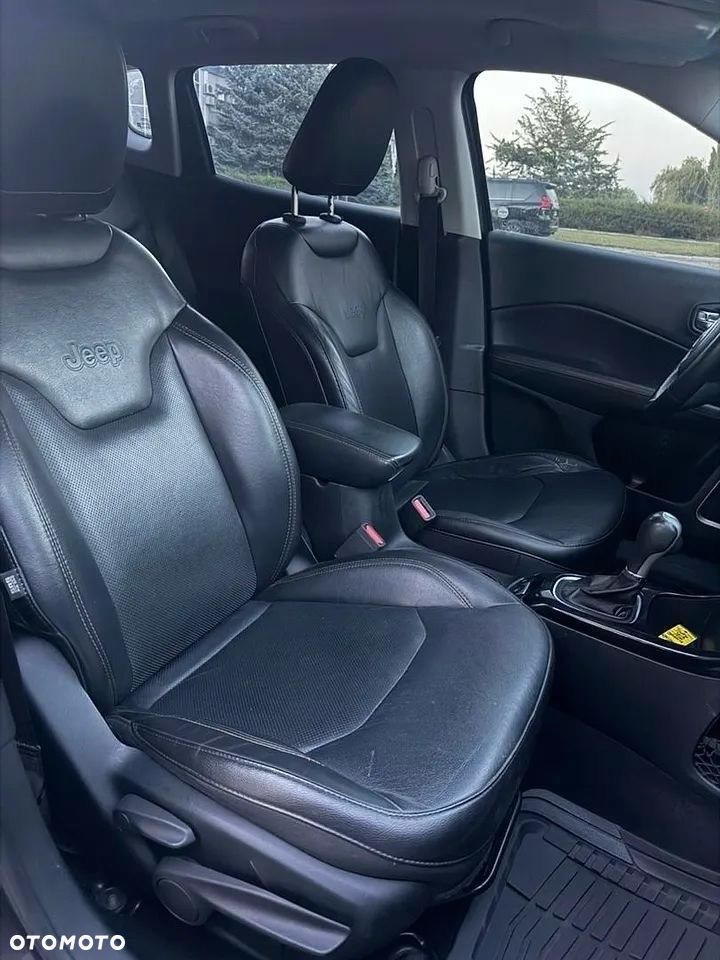Jeep Compass - 17