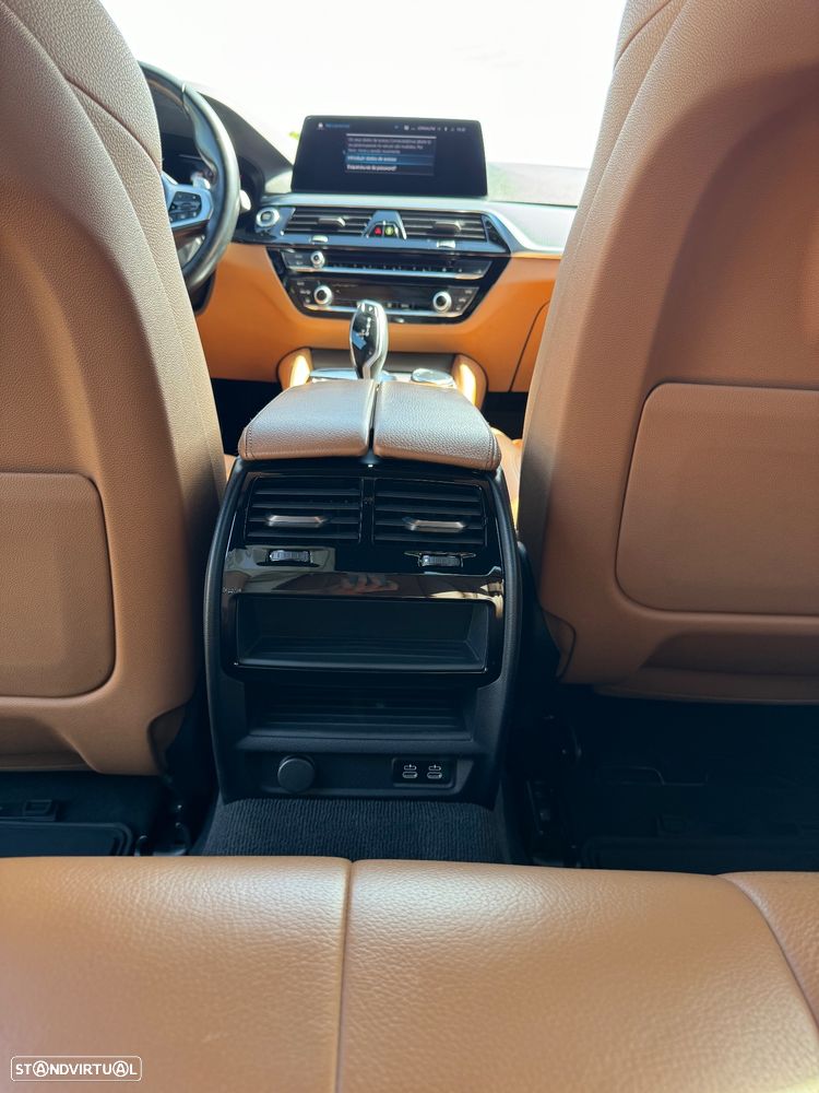BMW 530 e iPerformance Pack M - 10