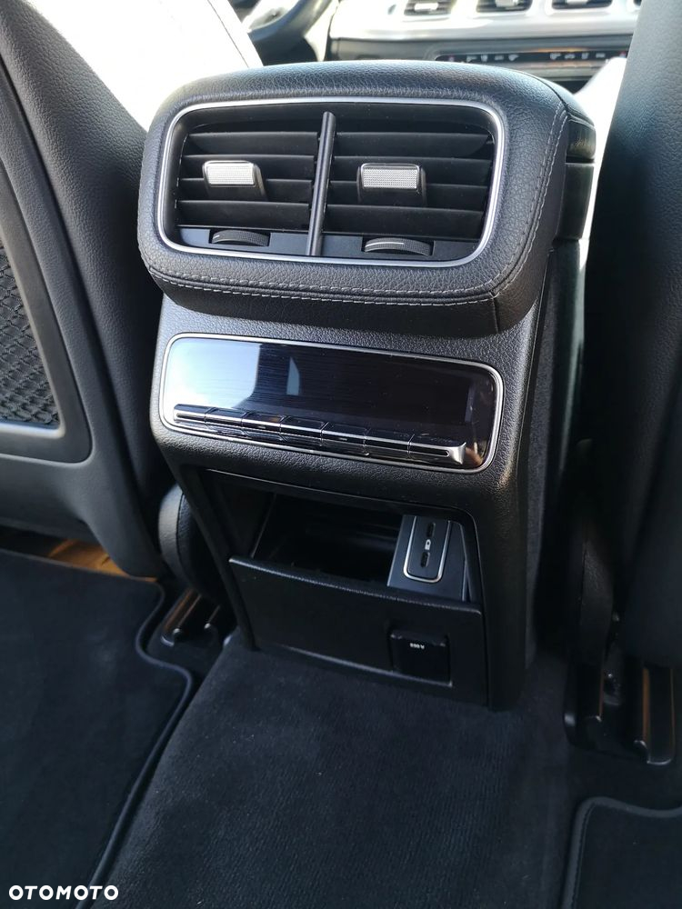 Mercedes-Benz GLE - 27