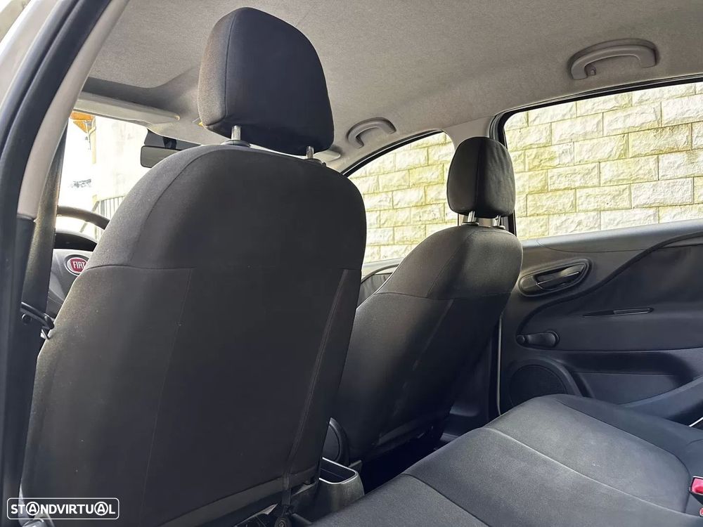Fiat Punto 1.2 Young S&S - 8