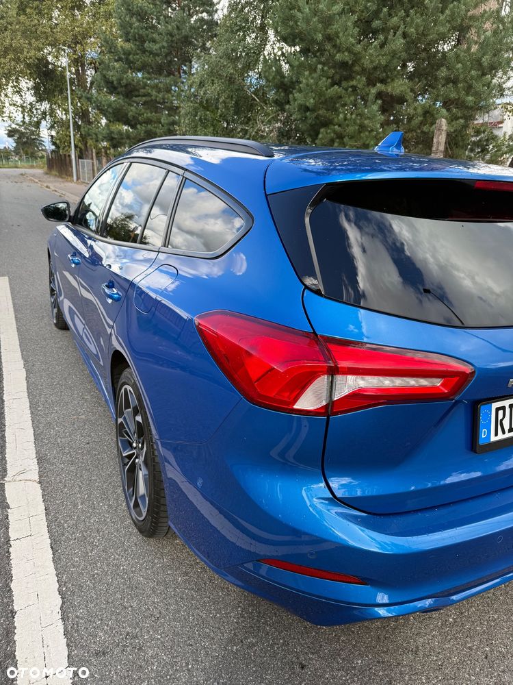 Ford Focus - 11