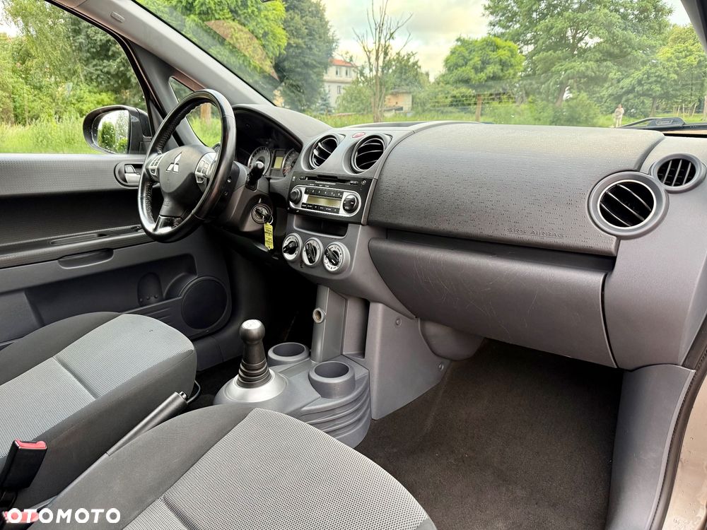 Mitsubishi Colt 1.3 Automatik Intense - 17