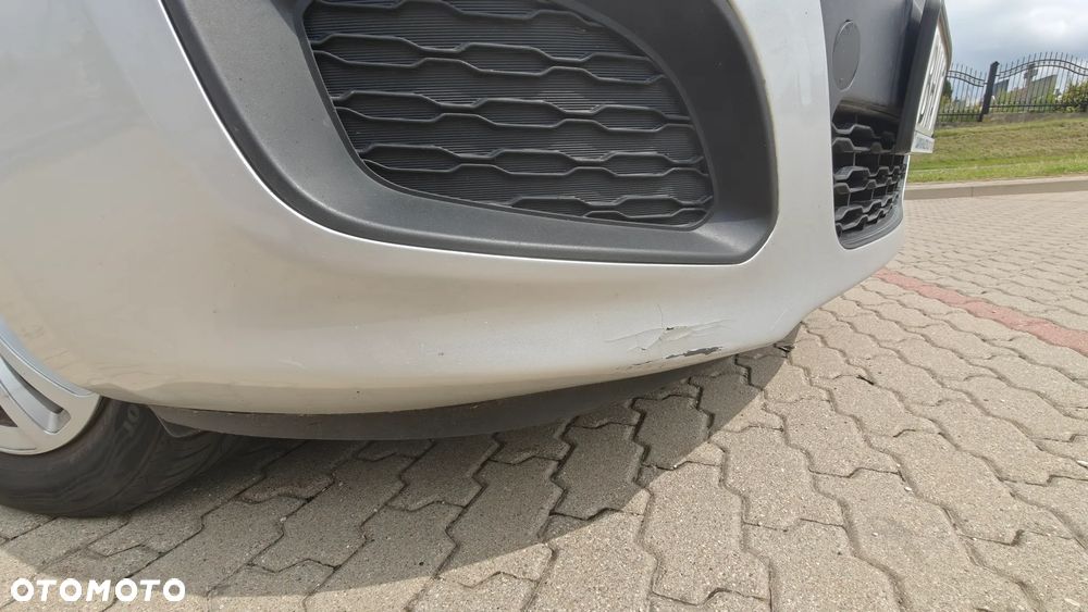 Kia Rio - 6