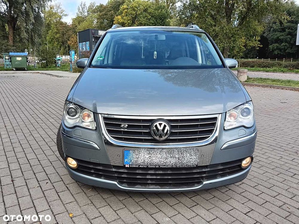 Volkswagen Touran - 3