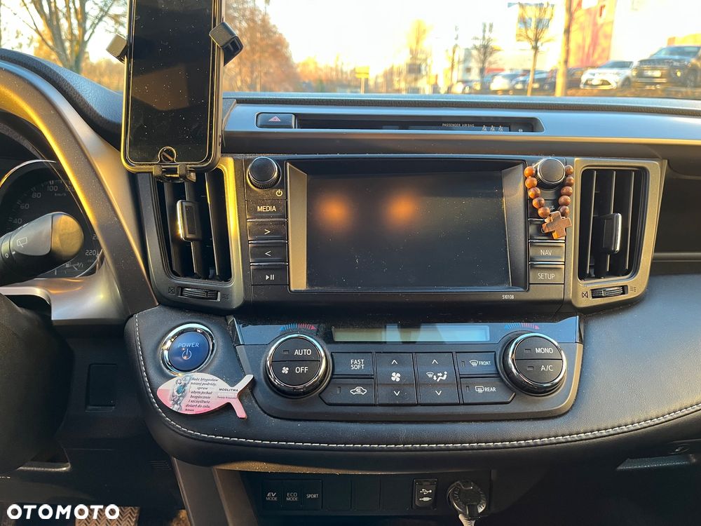 Toyota RAV4 - 13
