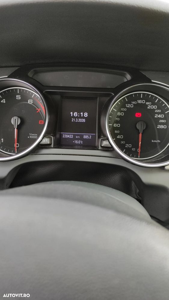 Audi A5 2.0 TFSI quattro S tronic - 9