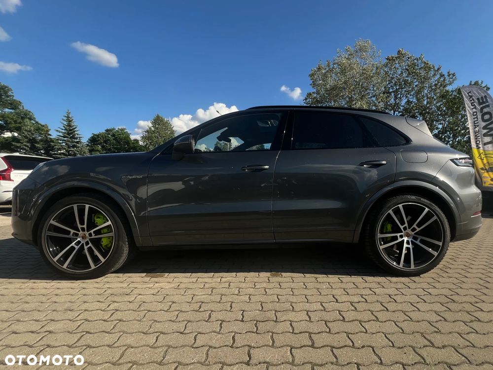 Porsche Cayenne - 6