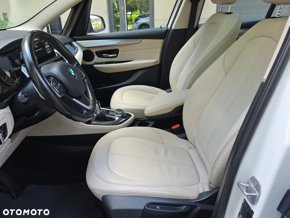 BMW Seria 2 220i Luxury Line - 25