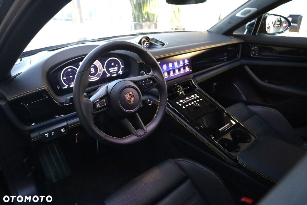 Porsche Panamera GTS - 8