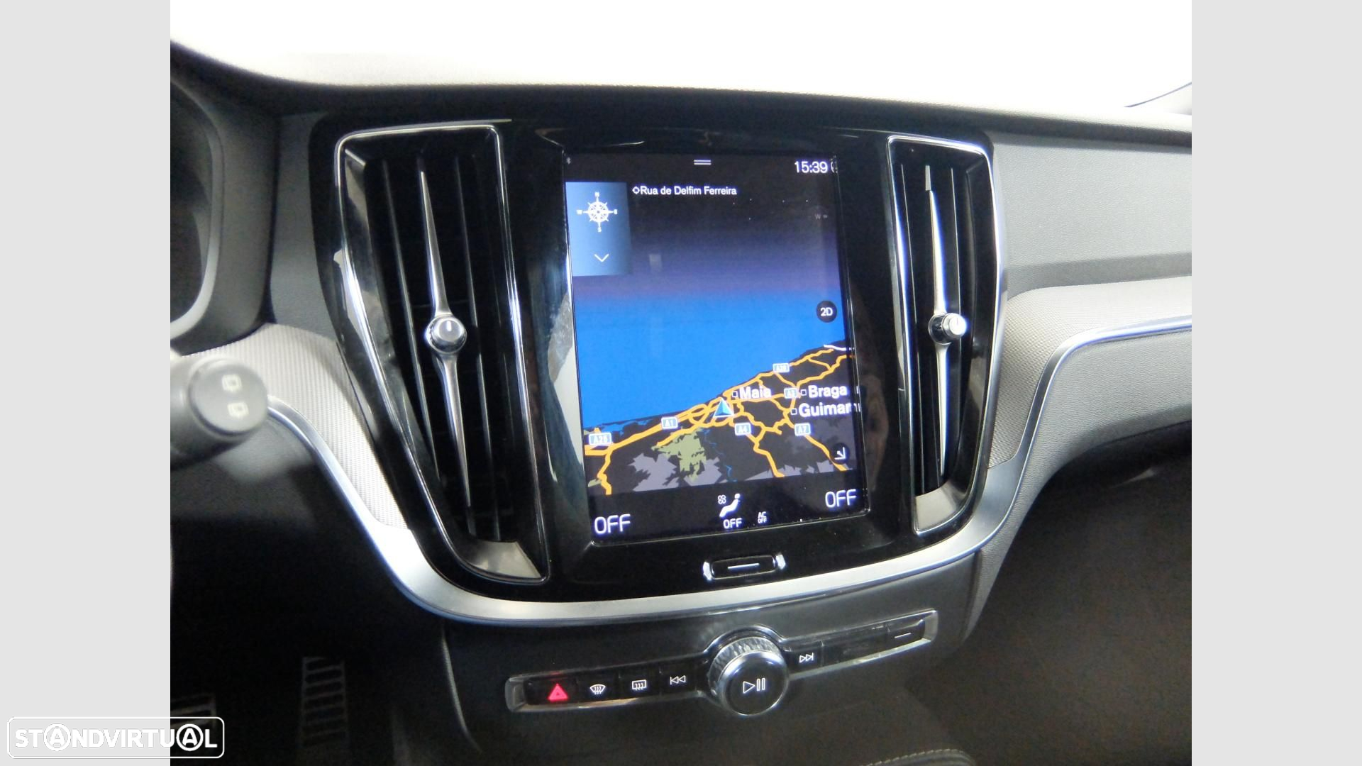 Volvo V60 2.0 T8 AWD TE R-Design - 16