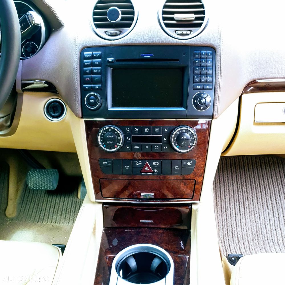 Mercedes-Benz ML - 15