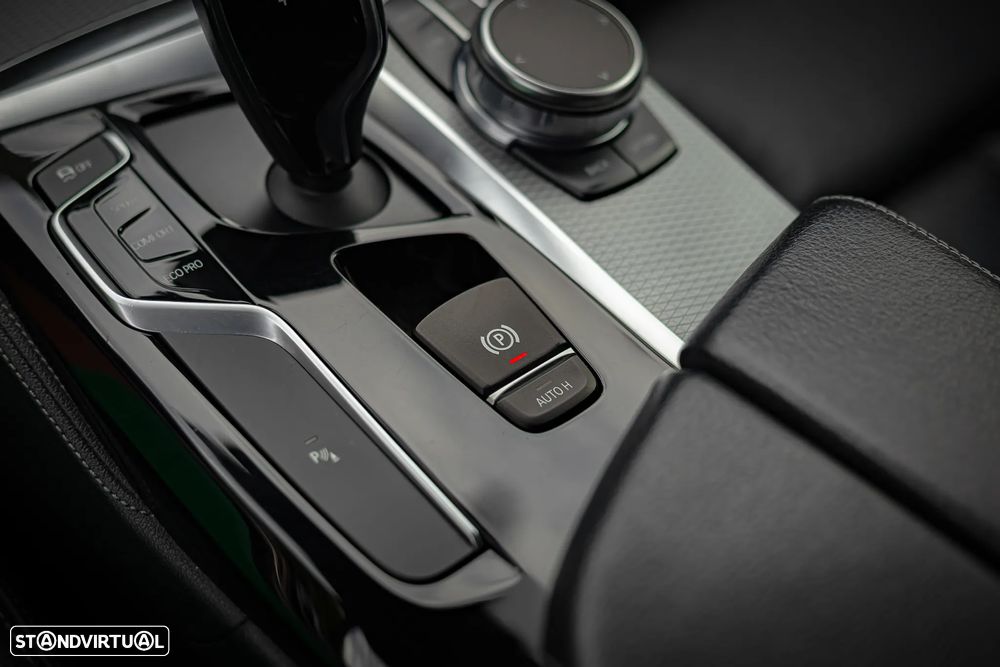 BMW 520 d Pack M Auto - 10