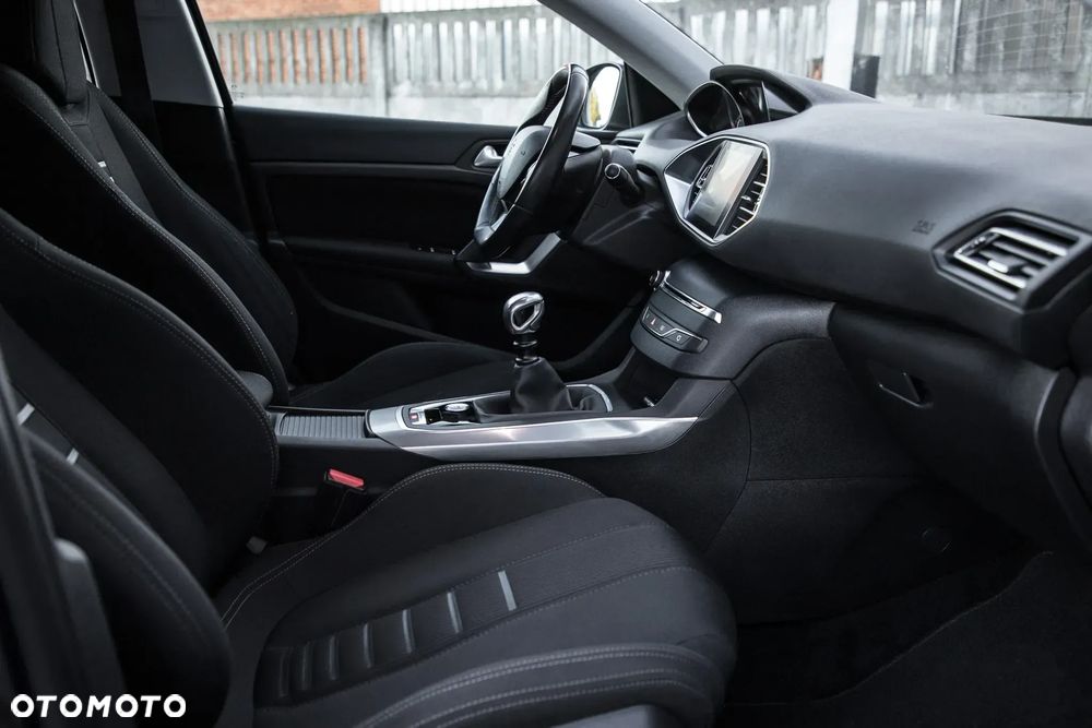 Peugeot 308 SW BlueHDi 150 Stop & Start Active - 25