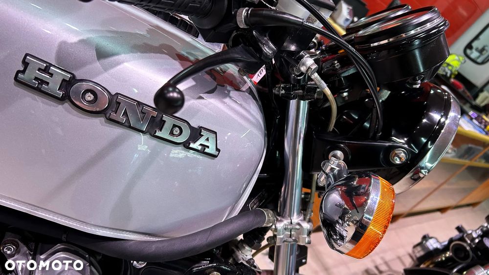 Honda CBX - 17