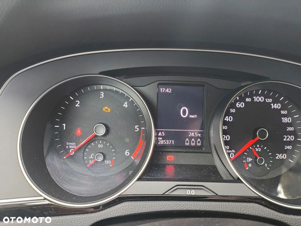 Volkswagen Passat Variant 2.0 TDI BMT Comfortline - 22