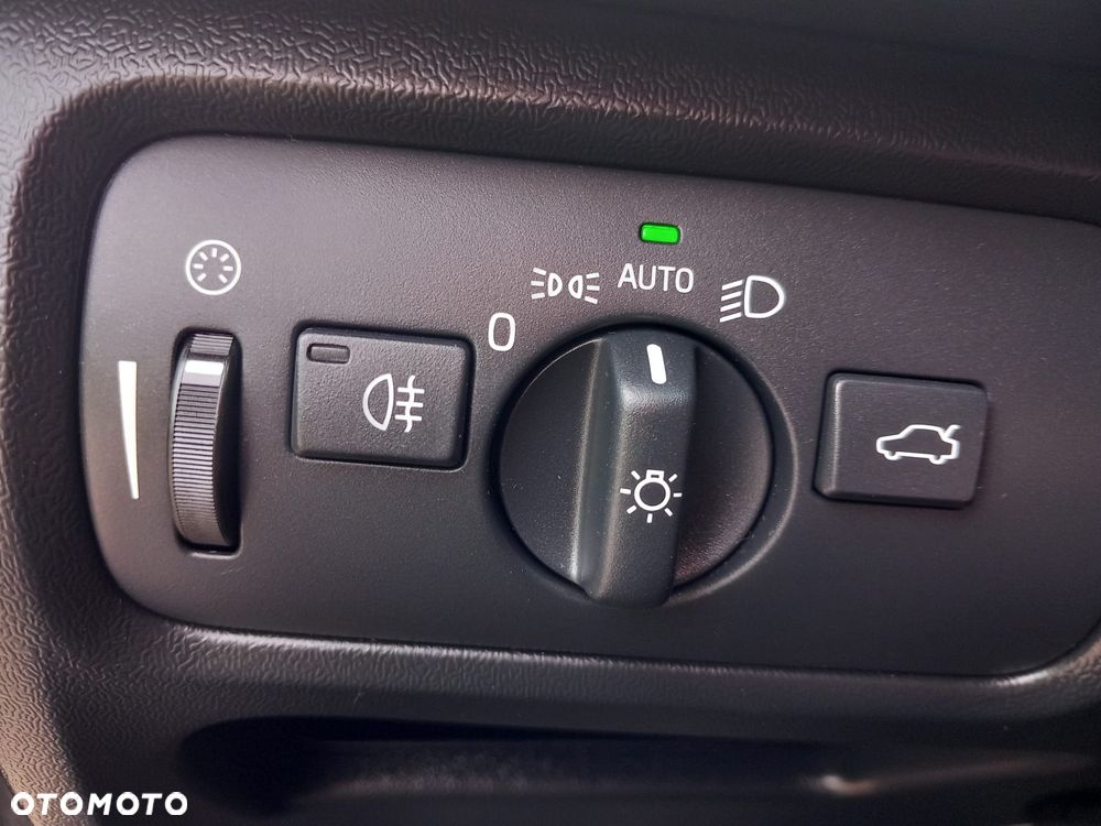 Volvo V40 D2 Kinetic - 21