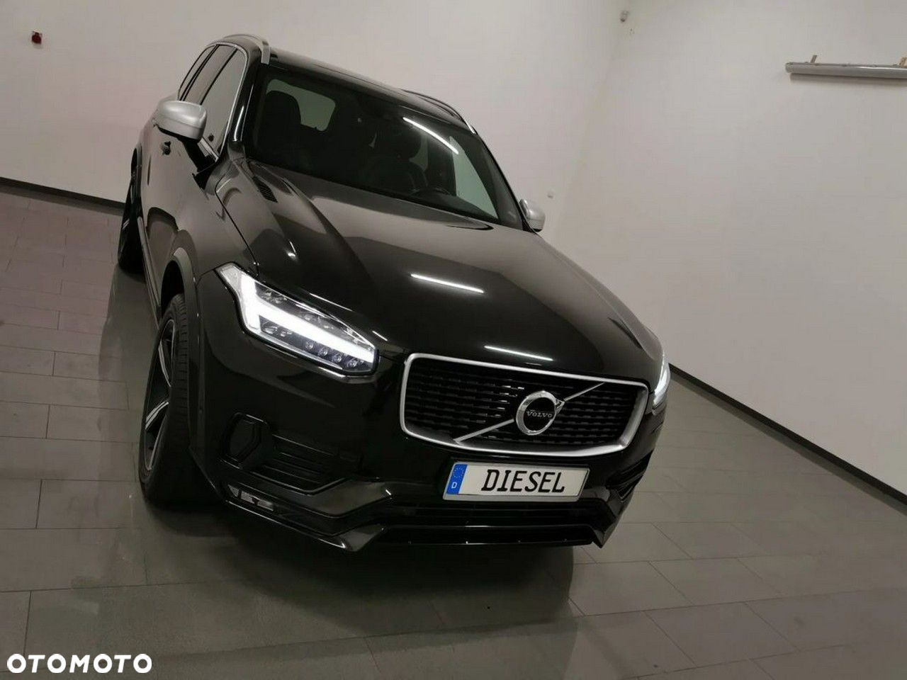 Volvo XC 90 D5 AWD R-Design - 4