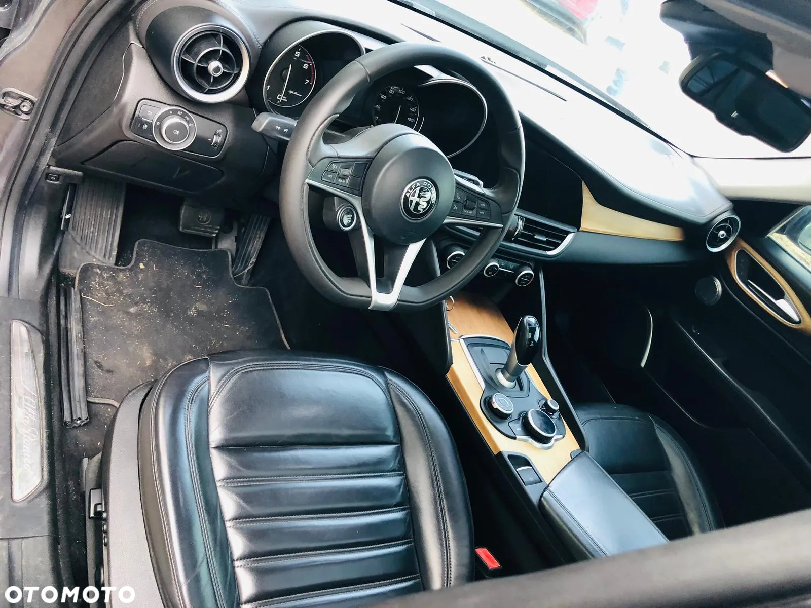 Alfa Romeo Giulia 2.0 Turbo 16V AT8 Veloce Ti - 13