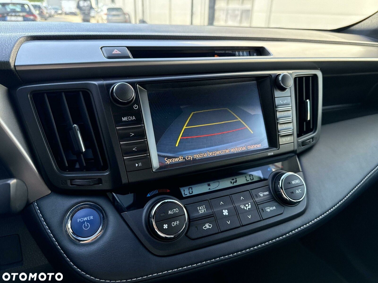 Toyota RAV4 - 23