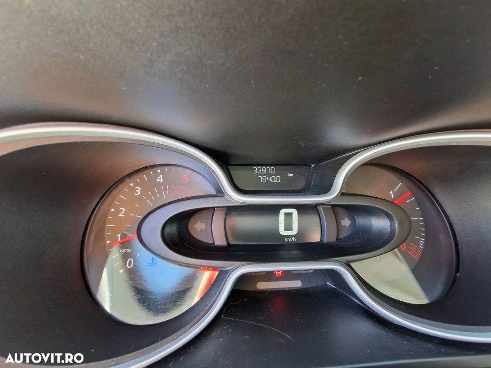 Renault TRAFIC - 11