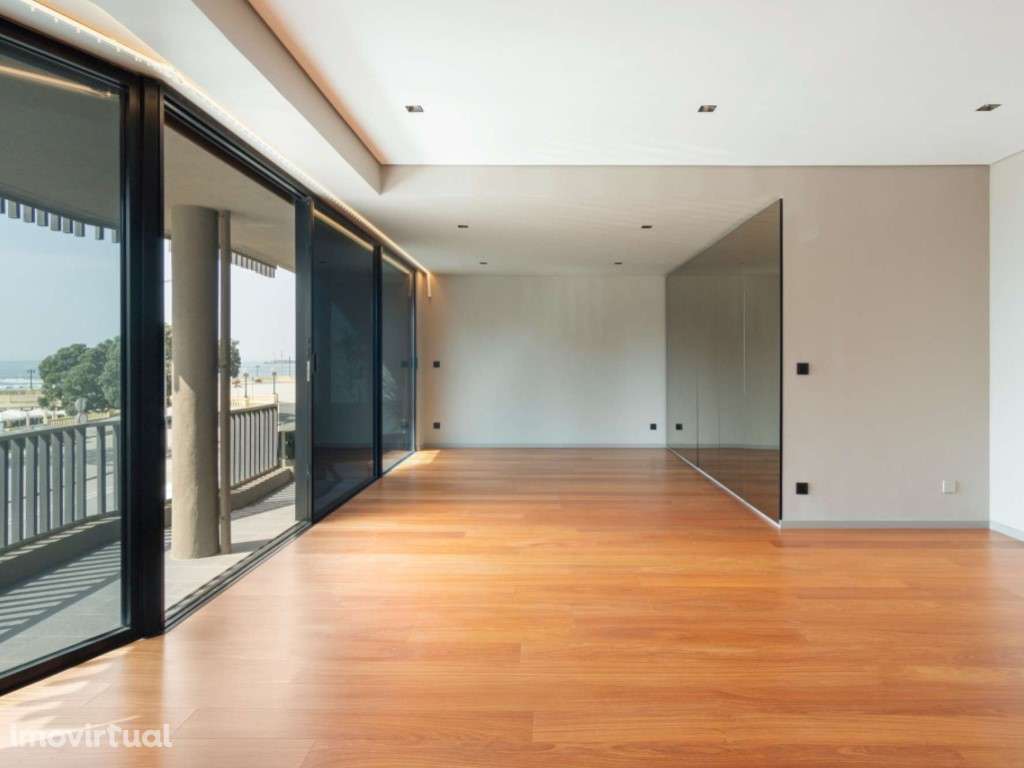 Apartamento T3 para arrendamento com vista mar na Foz do Douro - Grande imagem: 4/25