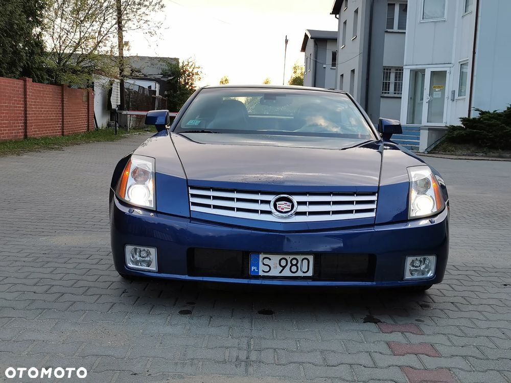 Cadillac XLR 4.6 V8 - 2